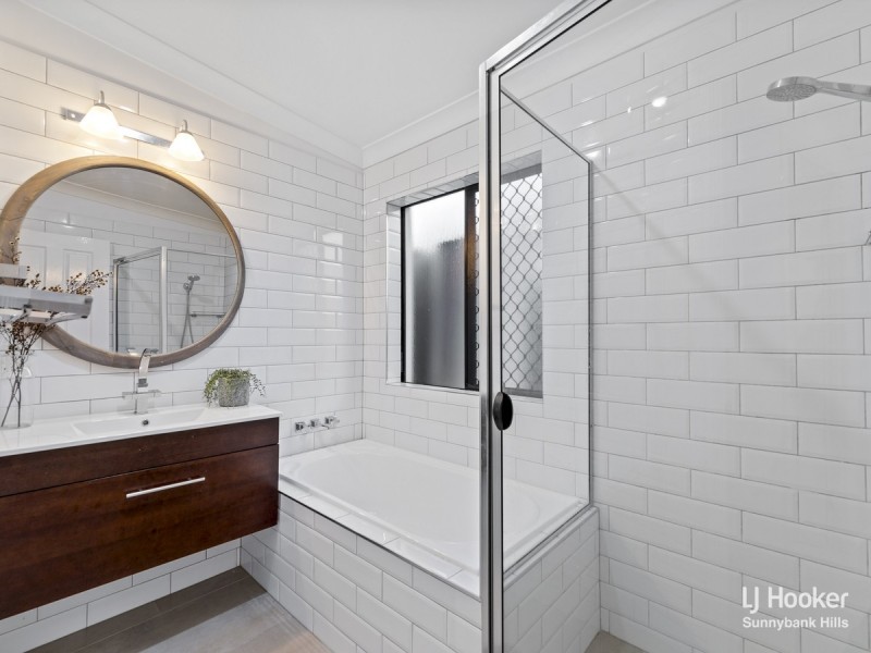 47 Tantanoola Street, Parkinson QLD 4115