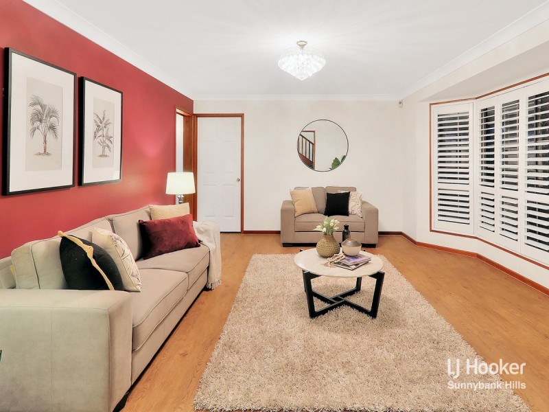 12 McKinley Court, Stretton QLD 4116