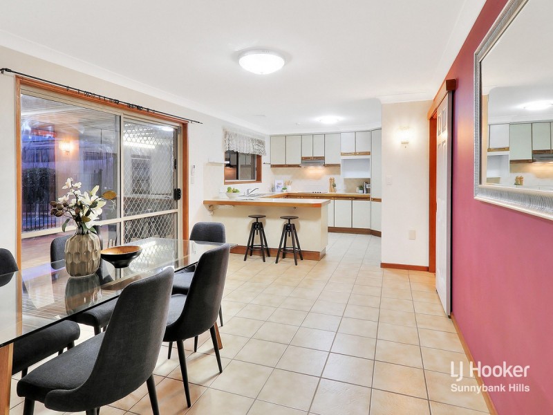 12 McKinley Court, Stretton QLD 4116