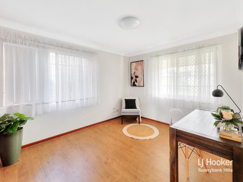 12 McKinley Court, Stretton QLD 4116