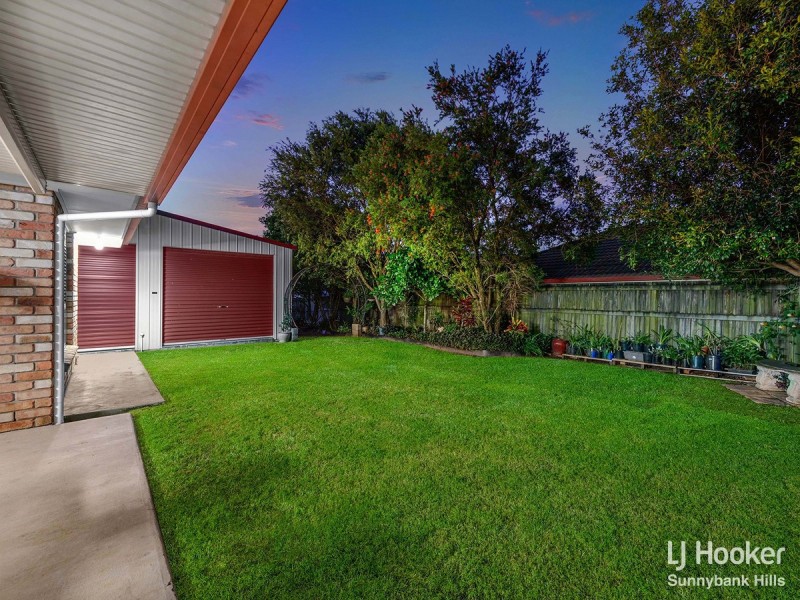 11 Coventry Place, Wishart QLD 4122