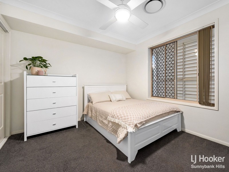 11 Coventry Place, Wishart QLD 4122