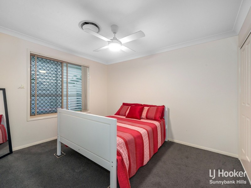 11 Coventry Place, Wishart QLD 4122