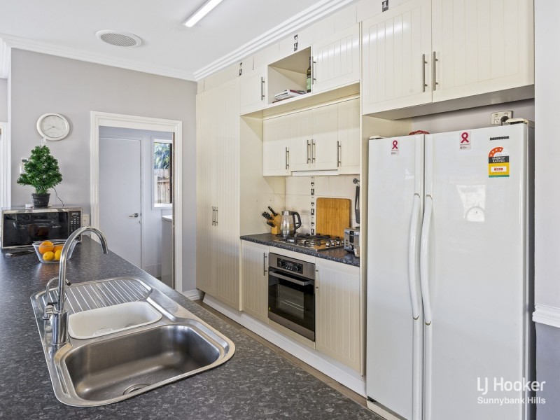 134 Pinelands Road, Sunnybank Hills QLD 4109