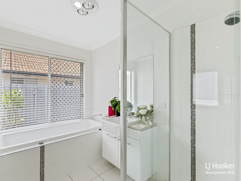 16 Copia Street, Calamvale QLD 4116