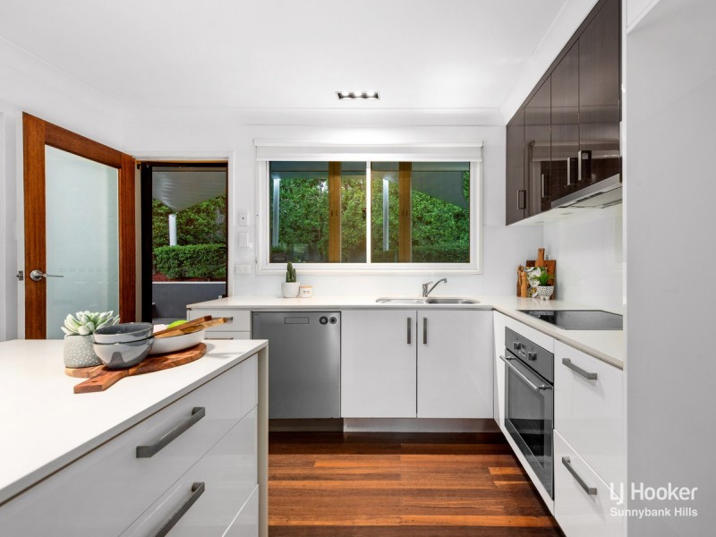 11 Bakewell Street, Mount Gravatt East QLD 4122