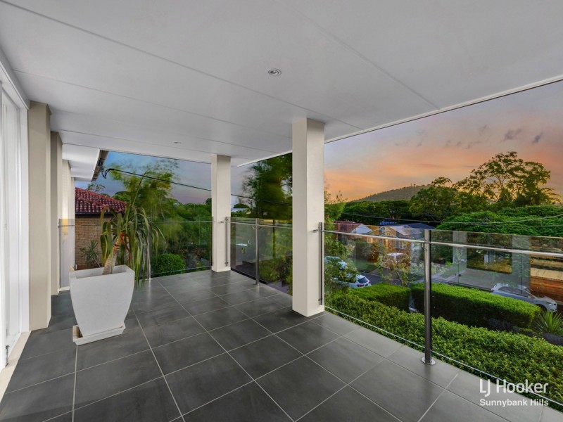 11 Bakewell Street, Mount Gravatt East QLD 4122