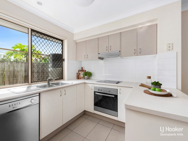 8/18 Mornington Court, Calamvale QLD 4116