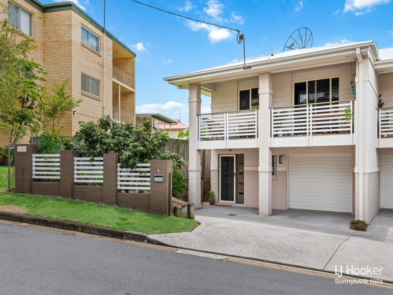 1/31 McLay Street, Coorparoo QLD 4151