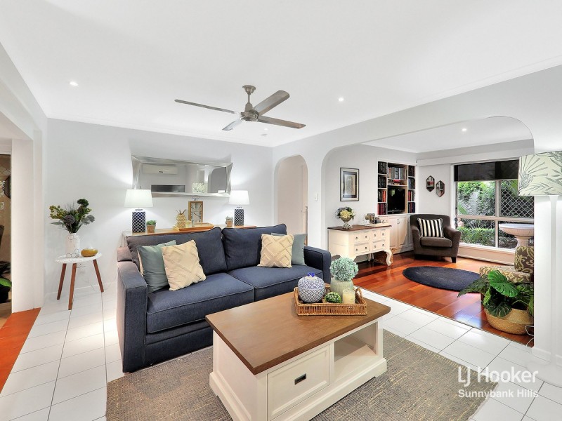 35 Ingluna Circuit, Eight Mile Plains QLD 4113