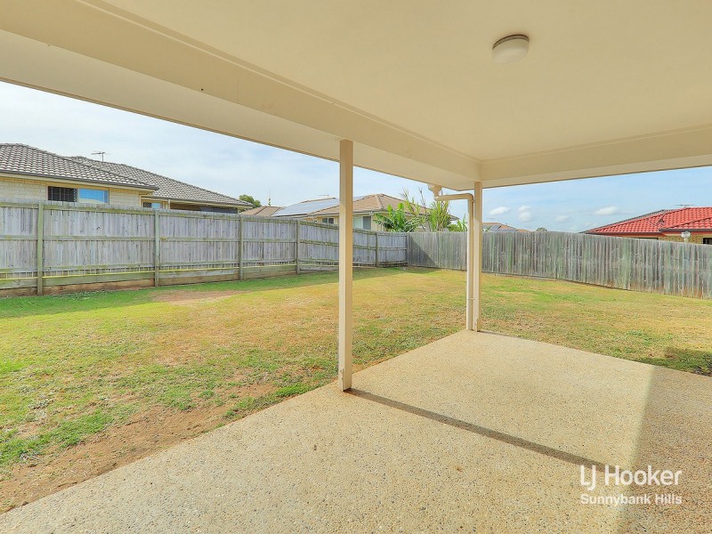 9 Linfield Street, Hillcrest QLD 4118