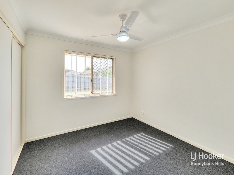 9 Linfield Street, Hillcrest QLD 4118