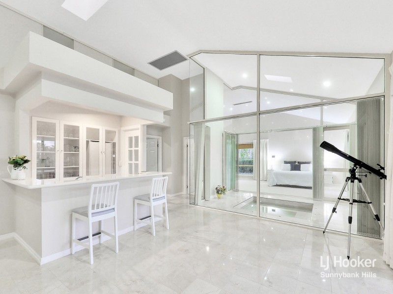176 Springwood Road, Springwood QLD 4127