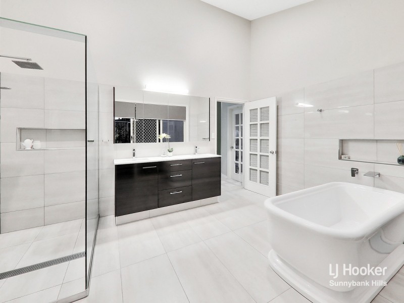 176 Springwood Road, Springwood QLD 4127