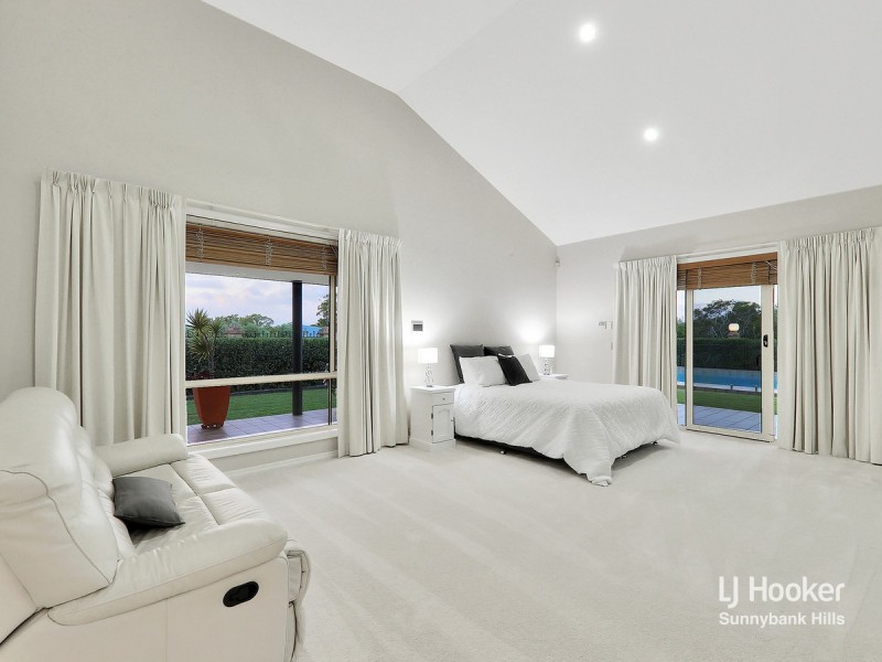 176 Springwood Road, Springwood QLD 4127