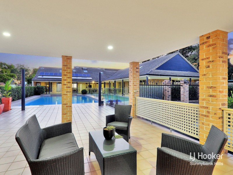 176 Springwood Road, Springwood QLD 4127