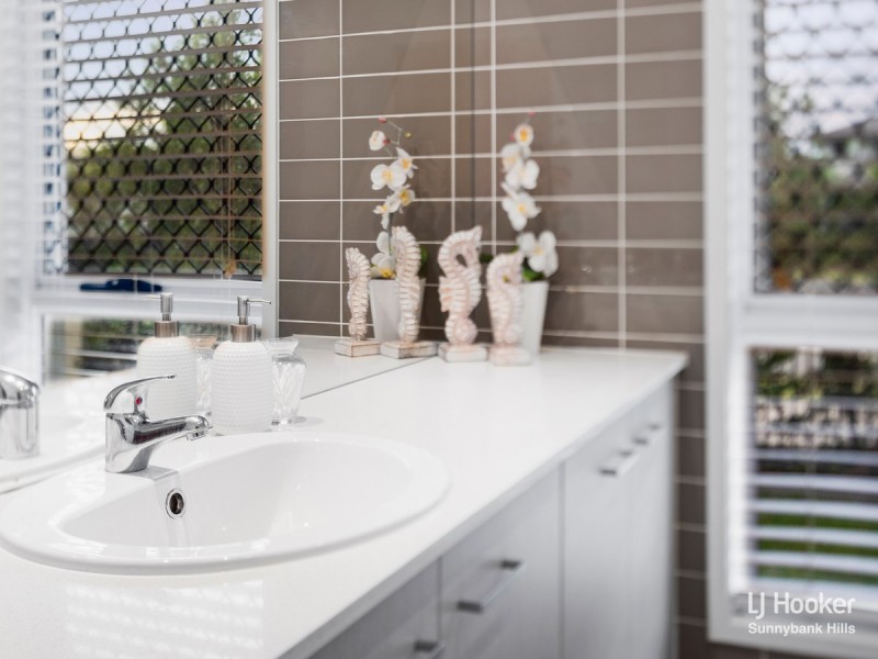 12 Hillcrest Street, Rochedale QLD 4123
