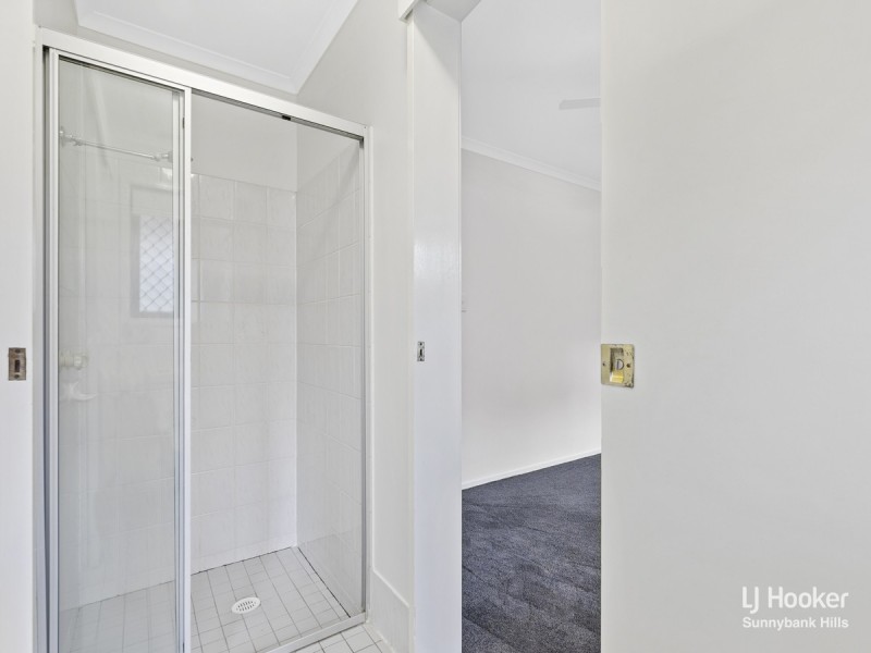82 Parklands Street, Calamvale QLD 4116