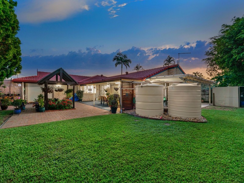 55 Corypha Crescent, Calamvale QLD 4116