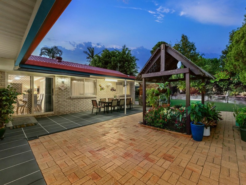 55 Corypha Crescent, Calamvale QLD 4116