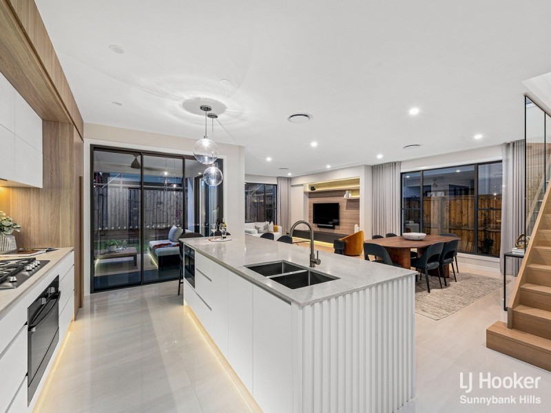 37 Daniel Drive, Rochedale QLD 4123