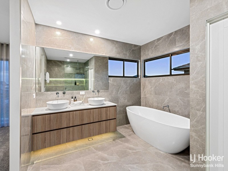 37 Daniel Drive, Rochedale QLD 4123