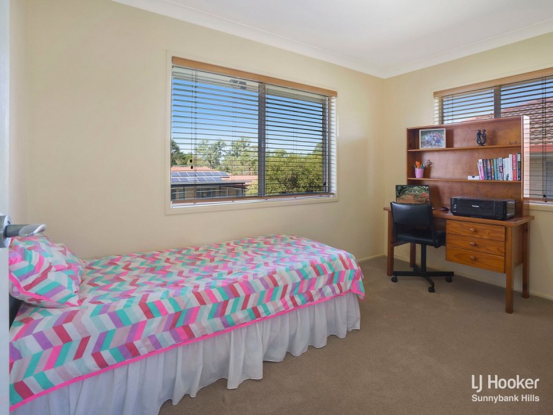 14 Ceriman Street, Macgregor QLD 4109