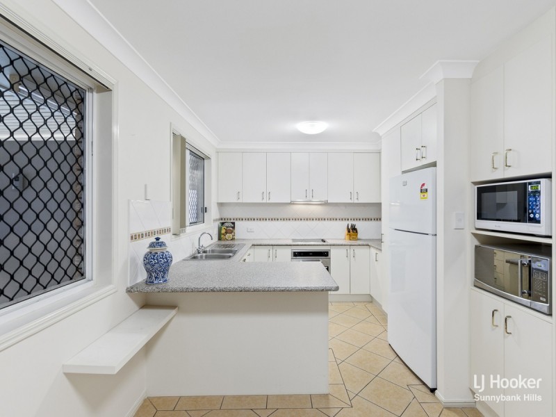 6 Forgione Court, Calamvale QLD 4116