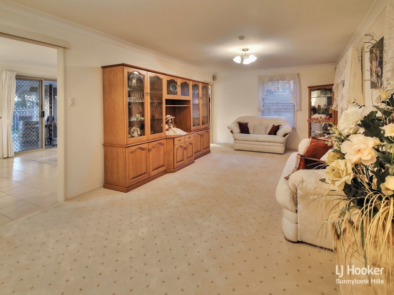 5 Lakkari Street, Eight Mile Plains QLD 4113