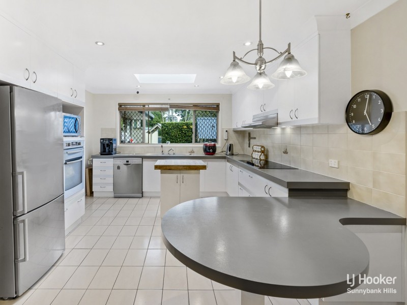 5 Lakkari Street, Eight Mile Plains QLD 4113