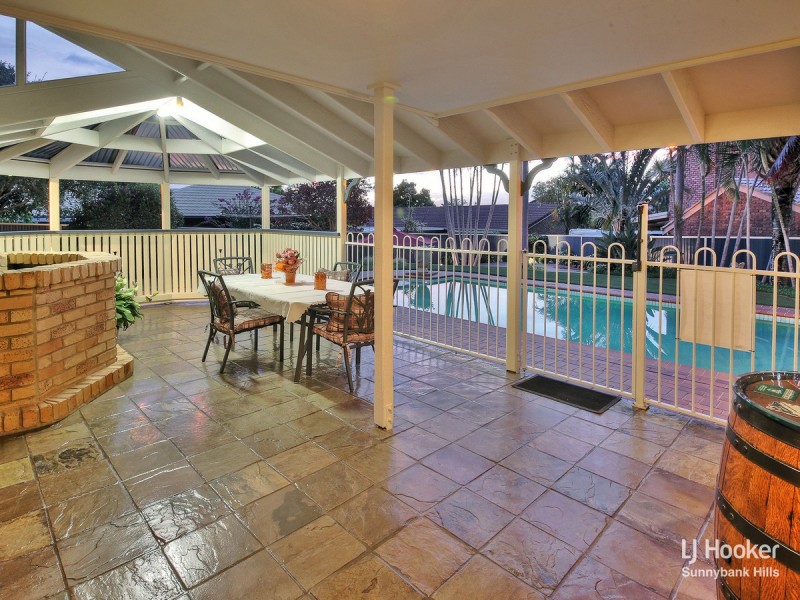 5 Lakkari Street, Eight Mile Plains QLD 4113