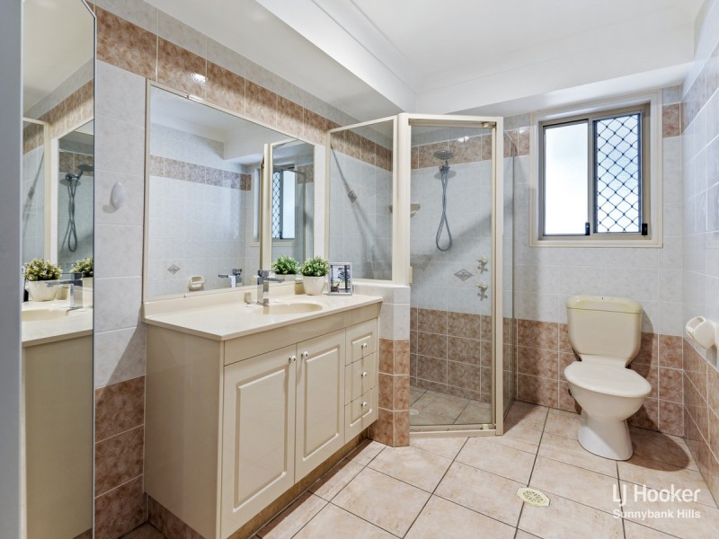 15 Redgum Place, Calamvale QLD 4116