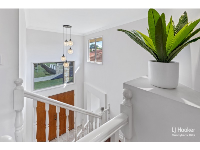 15 Redgum Place, Calamvale QLD 4116