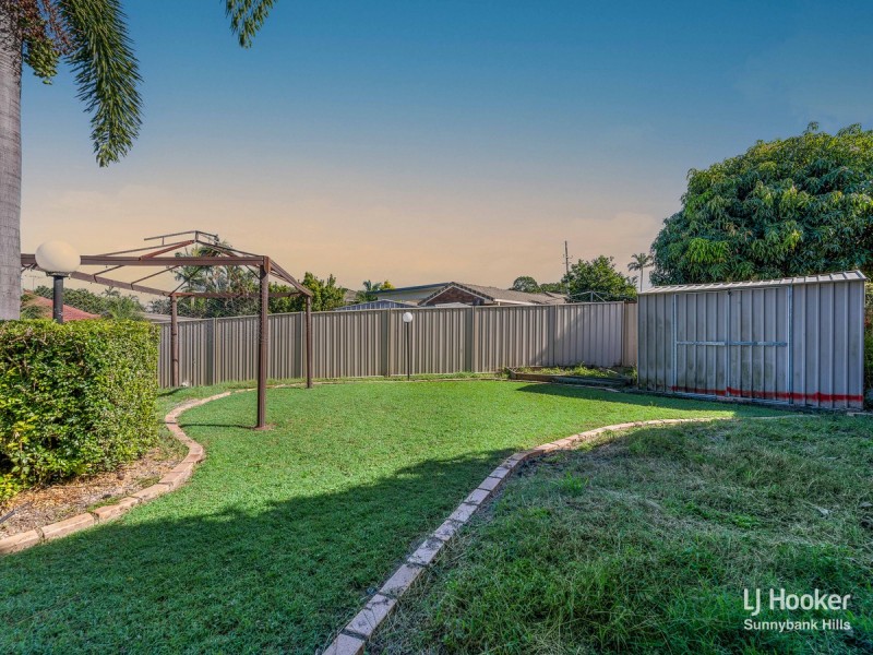 15 Redgum Place, Calamvale QLD 4116