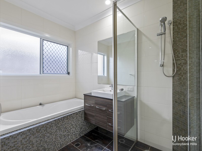 17 Doulton Street, Calamvale QLD 4116
