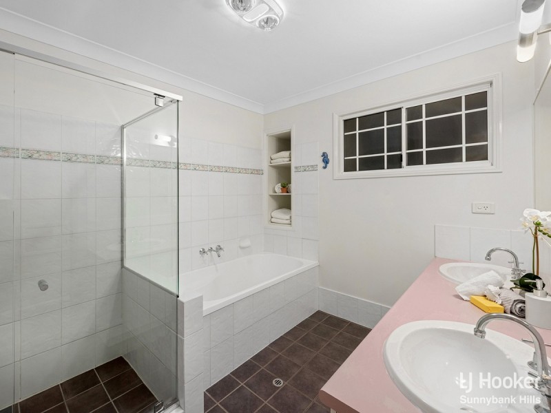 14 Lonsdale Place, Wishart QLD 4122