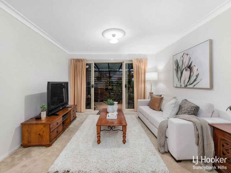 6 Amsterdam Street, Wishart QLD 4122