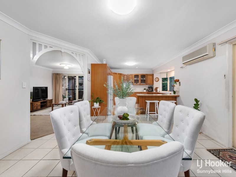 6 Amsterdam Street, Wishart QLD 4122