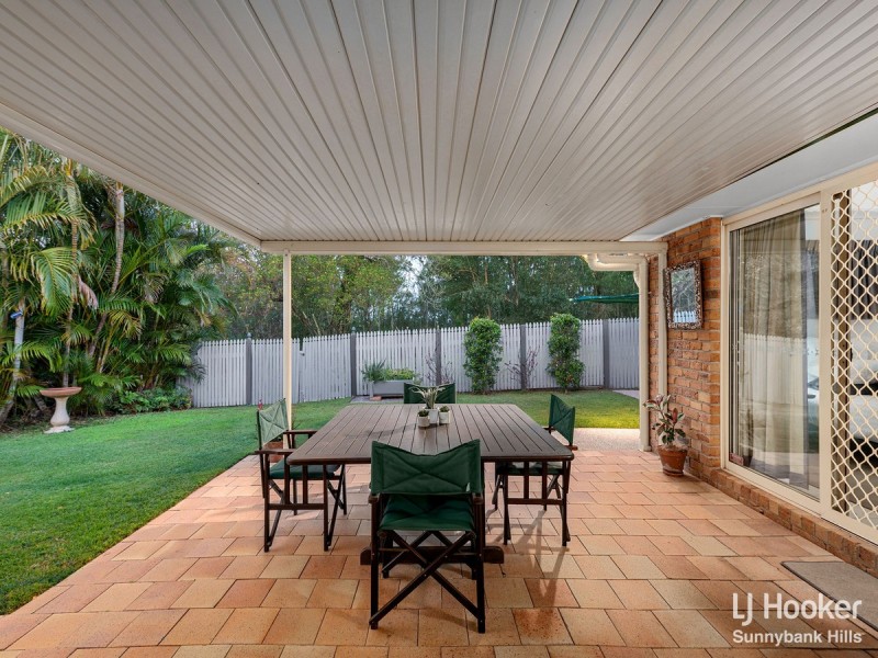 6 Amsterdam Street, Wishart QLD 4122