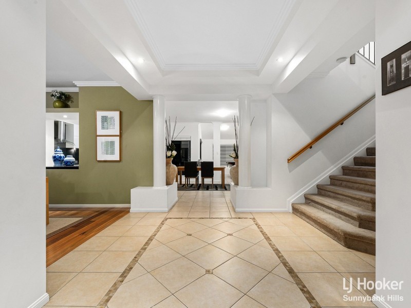 23 Eaton Place, Wishart QLD 4122