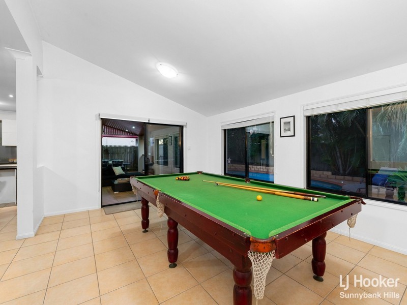 23 Eaton Place, Wishart QLD 4122