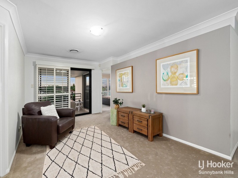 23 Eaton Place, Wishart QLD 4122