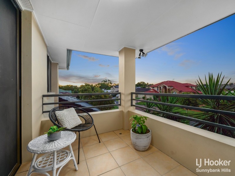 23 Eaton Place, Wishart QLD 4122