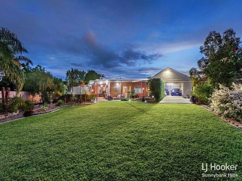 17 Madrid Court, Wishart QLD 4122