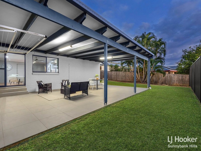 14 Standford Place, Regents Park QLD 4118