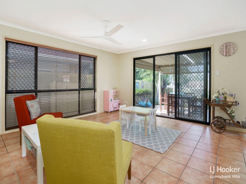 40 Hampstead Street, Forest Lake QLD 4078