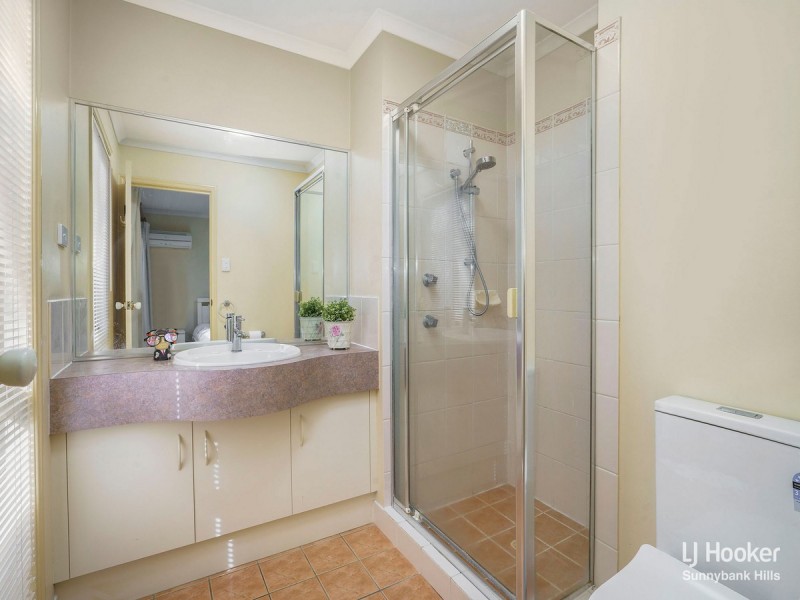 40 Hampstead Street, Forest Lake QLD 4078