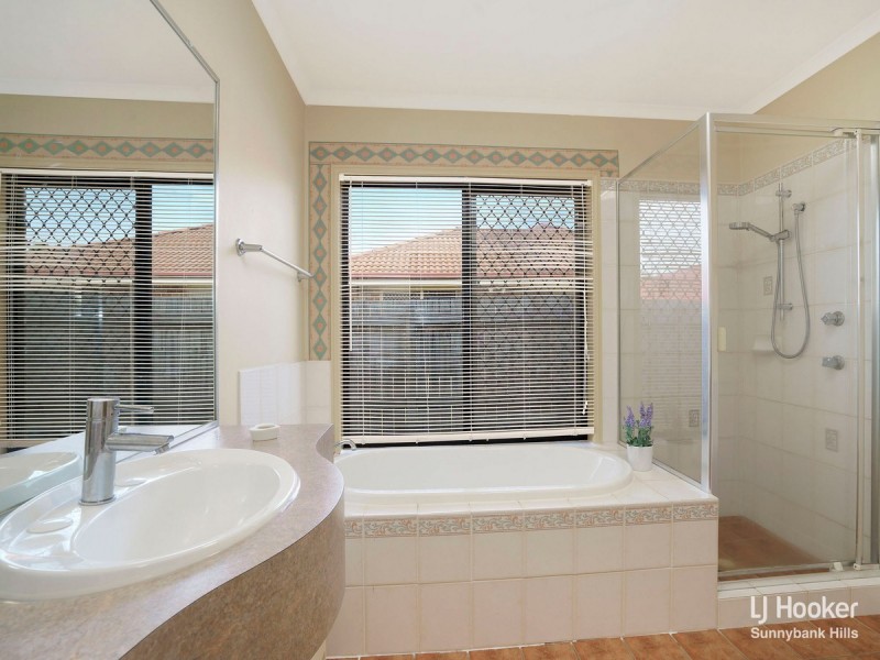 40 Hampstead Street, Forest Lake QLD 4078