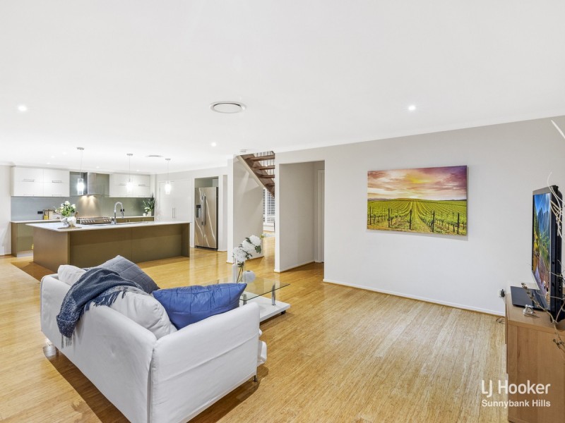 13 Avonlea Place, Eight Mile Plains QLD 4113