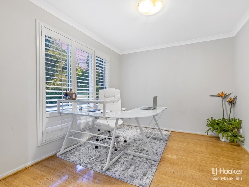 13 Avonlea Place, Eight Mile Plains QLD 4113